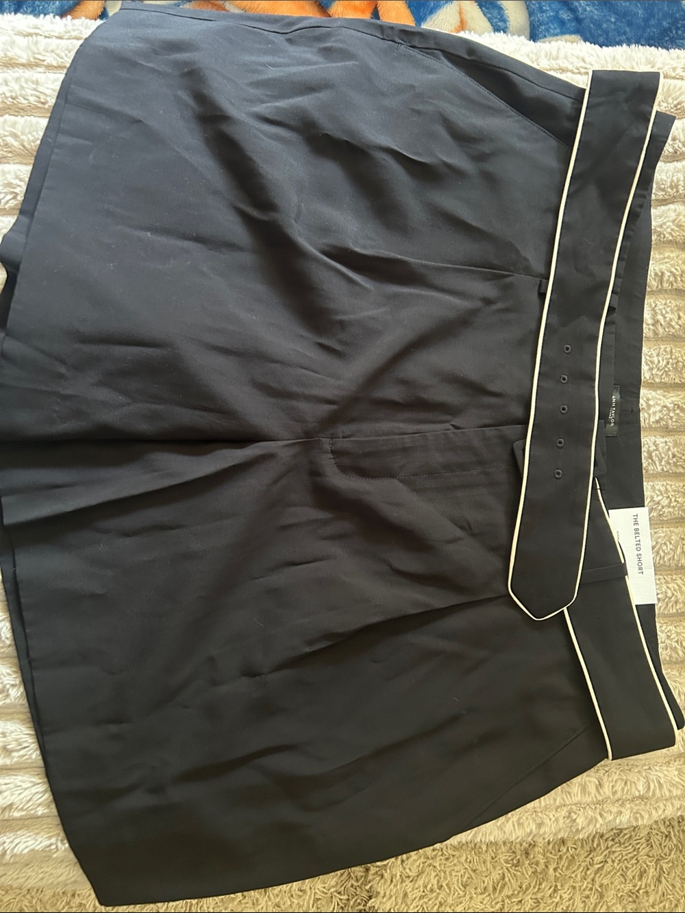 AnnTaylor factory shorts black with White Piping Accent